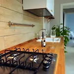 Blue Sea Apartment كاستيلاّماري دي ستا