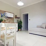 Blue Sea Apartment شقة