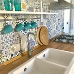 Blue Sea Apartment شقة *