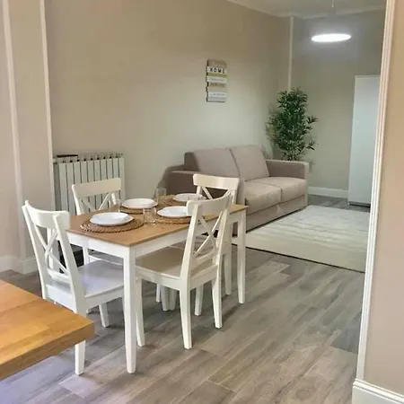 Blue Sea Apartment *